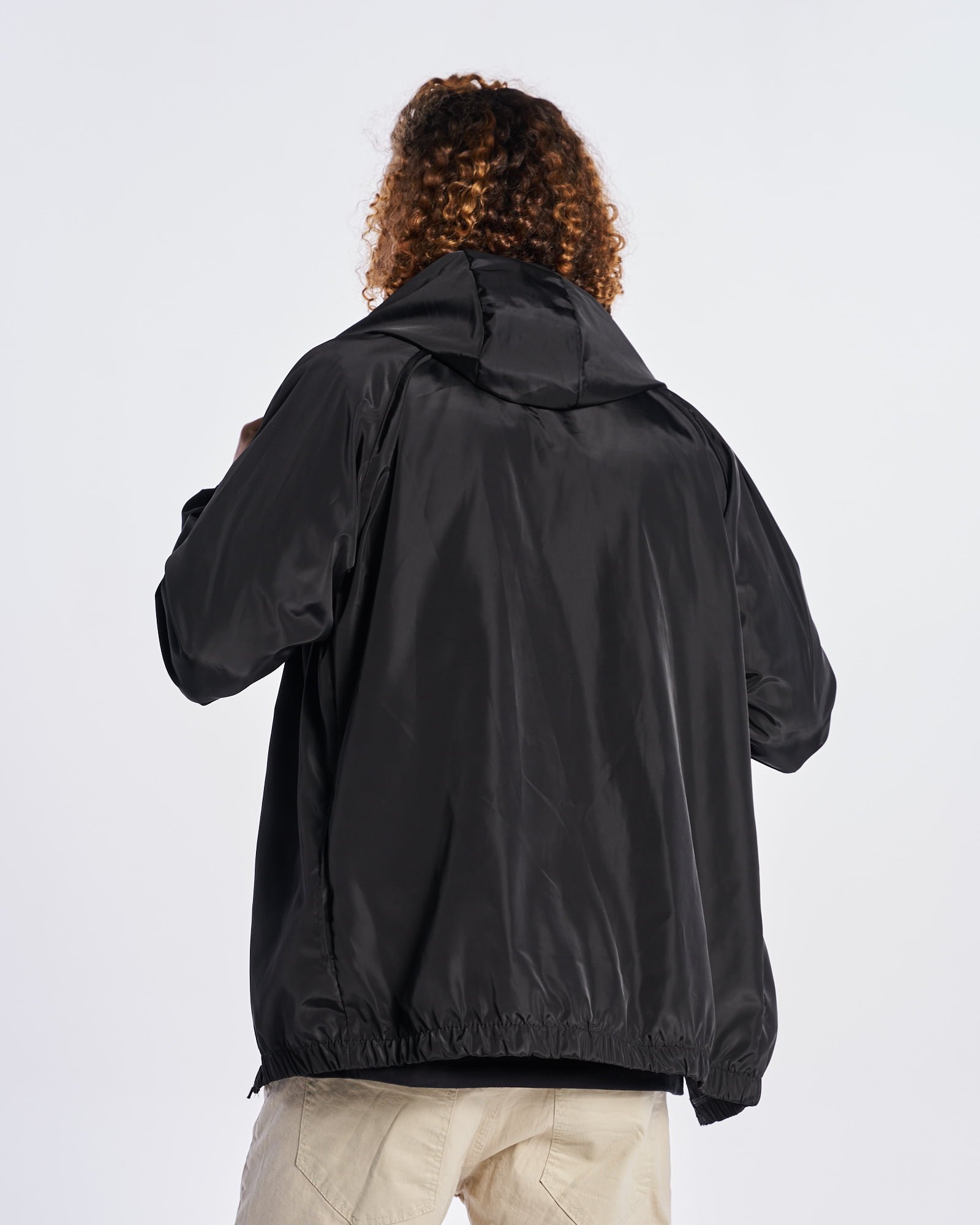 jaquetas-jaqueta-corta-vento-preto-impermeavel--p-1649961459488