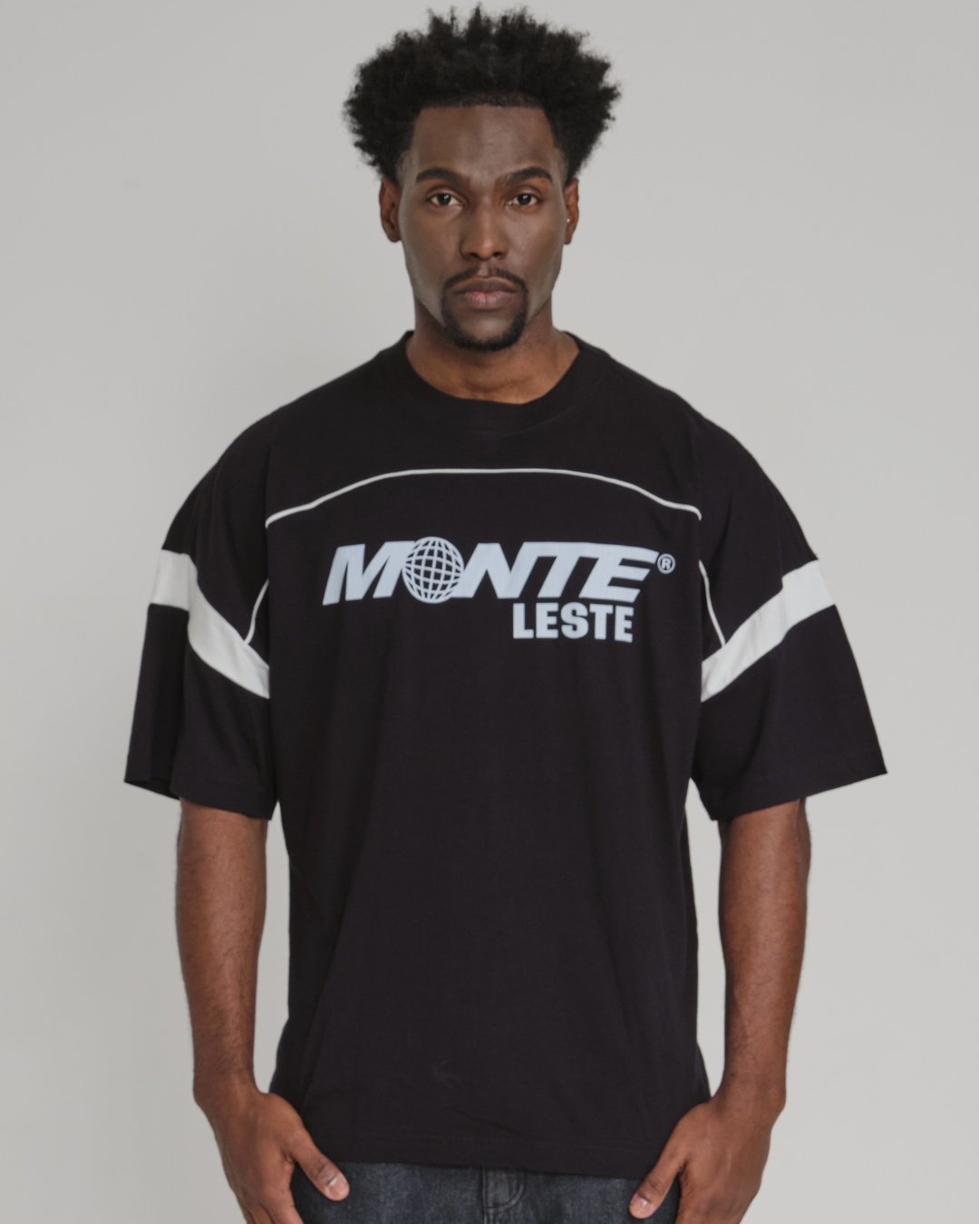 Camiseta Oversized Sleeve Topo - Preto