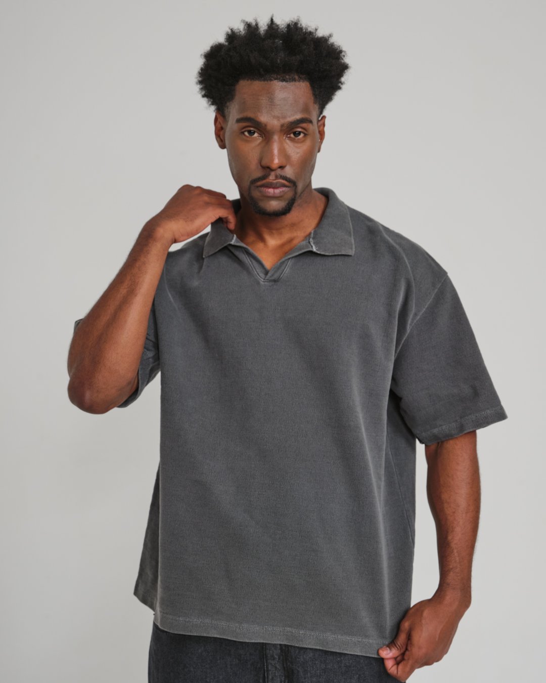 Camiseta Polo Oversized Lisa - Cinza Estonado