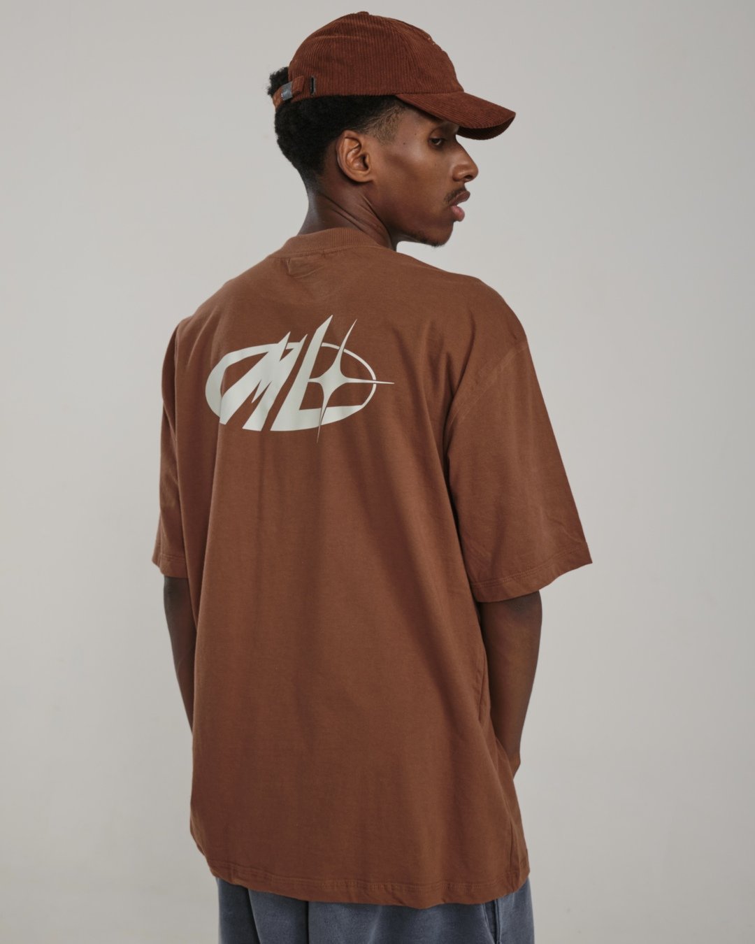 Camiseta Oversized Estampada L - Verde Floresta
