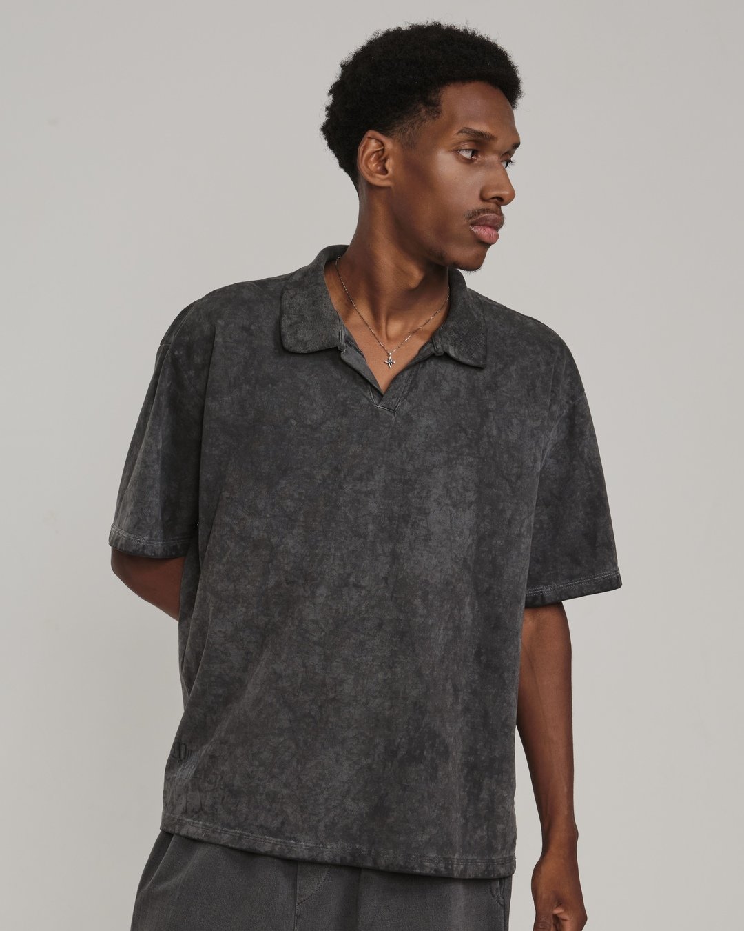 Camiseta Polo Oversized Lisa - Cinza Estonado
