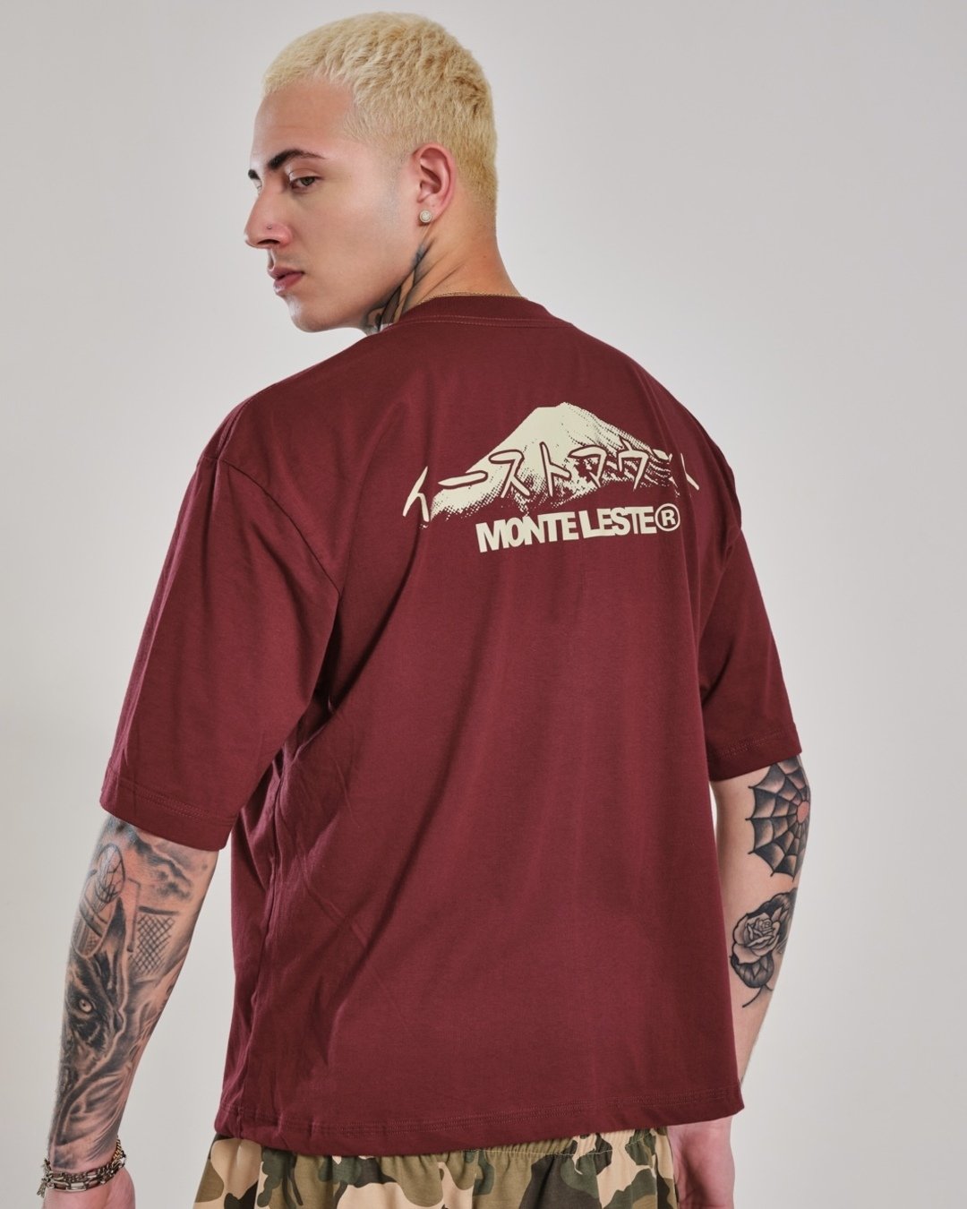camiseta boxy oversized fuji bordo